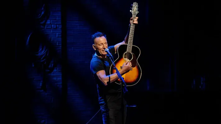 Springsteen Trên Sân Khấu Springsteen Trên Sân Khấu